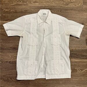 Vintage VIC.VIC White Embroidered Guayabera Shirt Short Sleeve Button Front